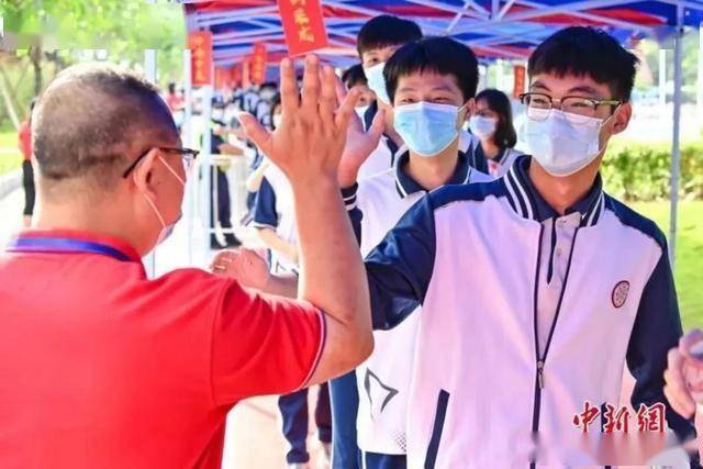 澳门12369,六下彩的背后与养母之爱
