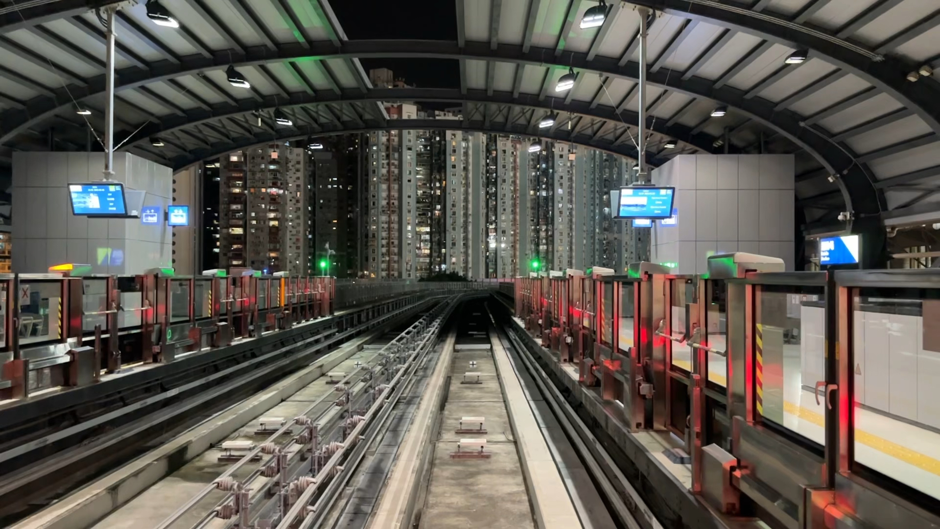 探秘新澳门街，夜幕下的地铁出行指南新澳门街晚上开几号地铁啊呢多少钱