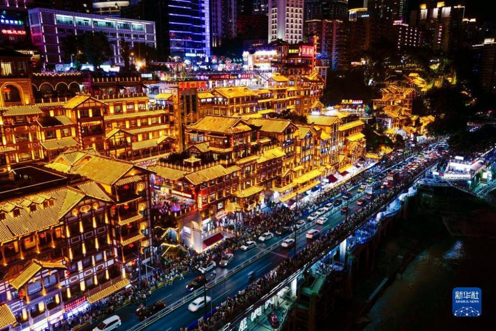 夜幕下的新澳门街,探索最佳开门策略新澳门街晚上开几号门合适呢图片